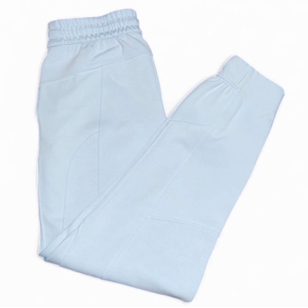 Lululemon Brushed Softstreme Ribbed High-Rise Jogger Powder  size 4 Never Used